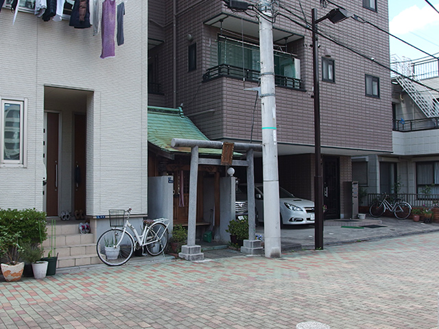 森稲荷神社写真