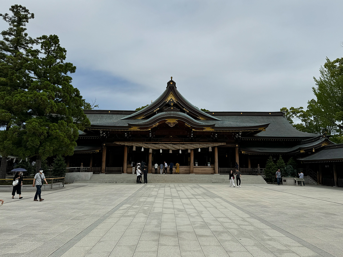 寒川神社（寒川町宮山）