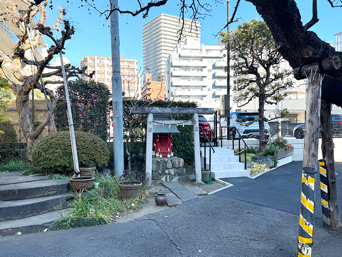 矢島稲荷神社（府中市宮西町4-11-5）