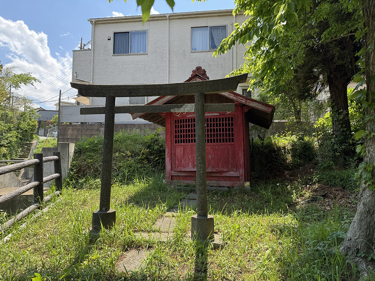 稲荷社（横浜市青葉区荏田町）
