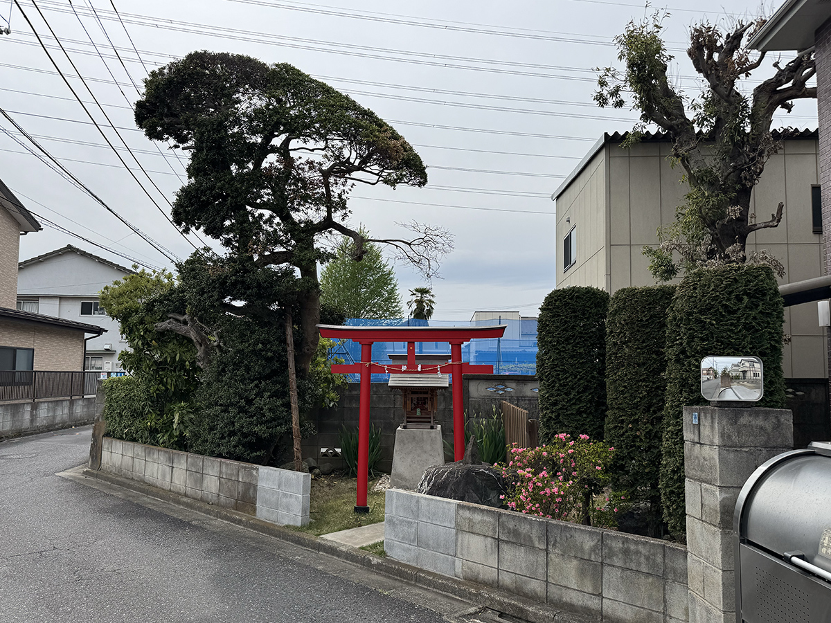 稲荷社（三鷹市野崎3）