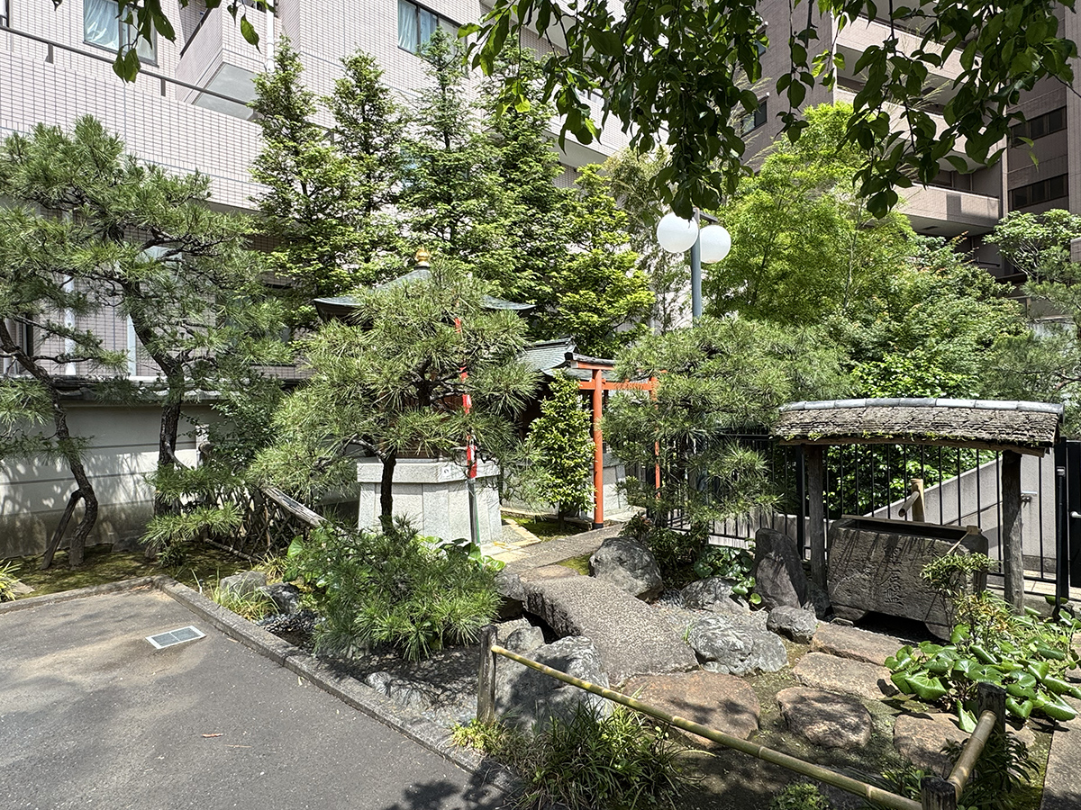 徳雲寺稲荷社・弁財天（文京区小日向）