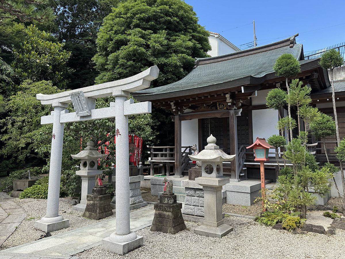 光妙寺玉丸稲荷（藤沢市藤沢）