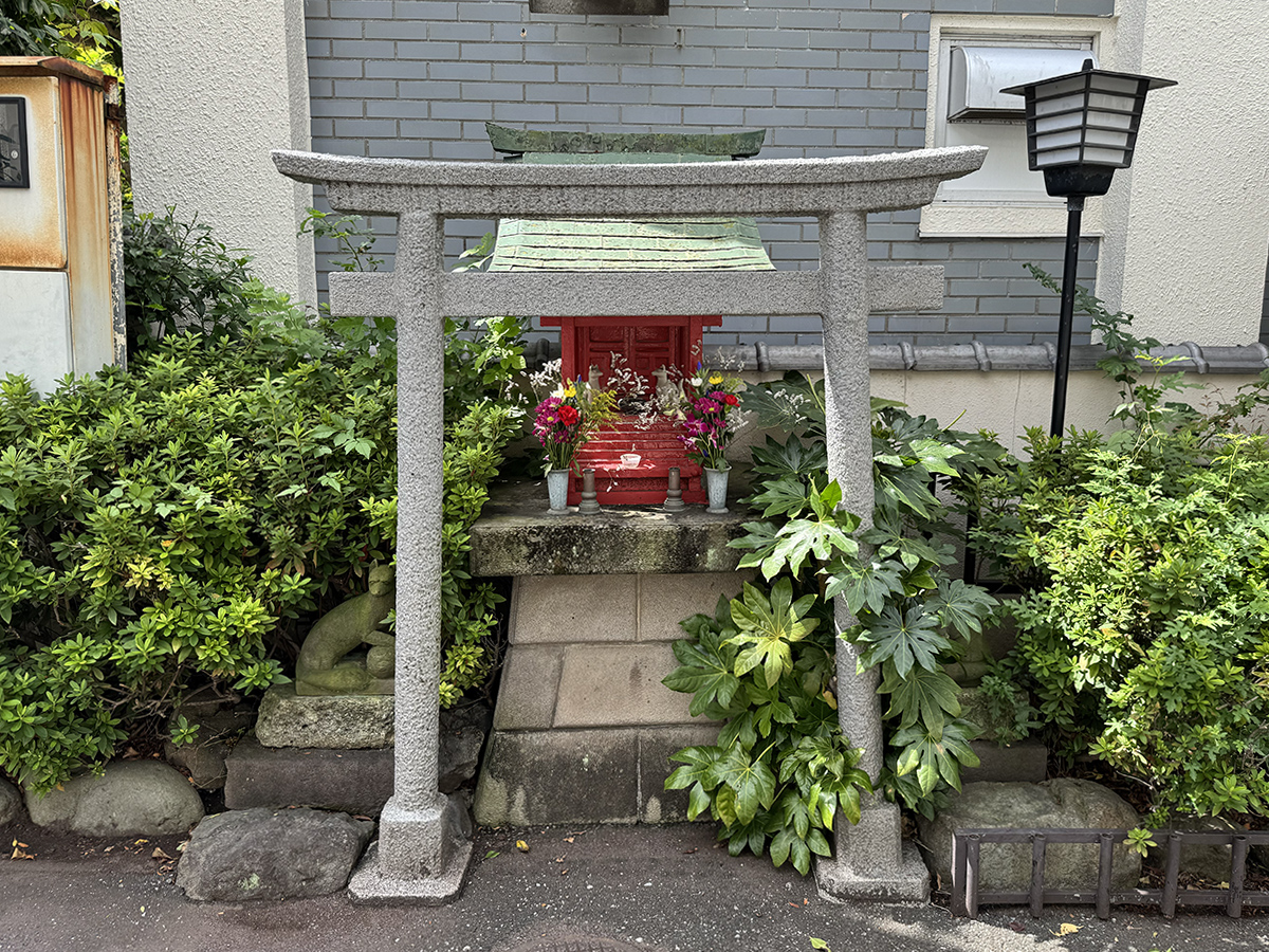 龍門寺稲荷神社(新宿区横寺町)