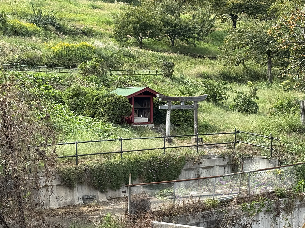 石神神社（稲城市坂浜）