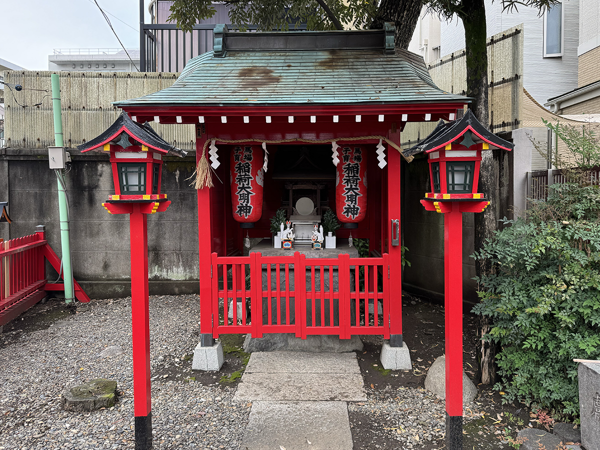 馬場子育稲荷神社(荒川区西尾久)