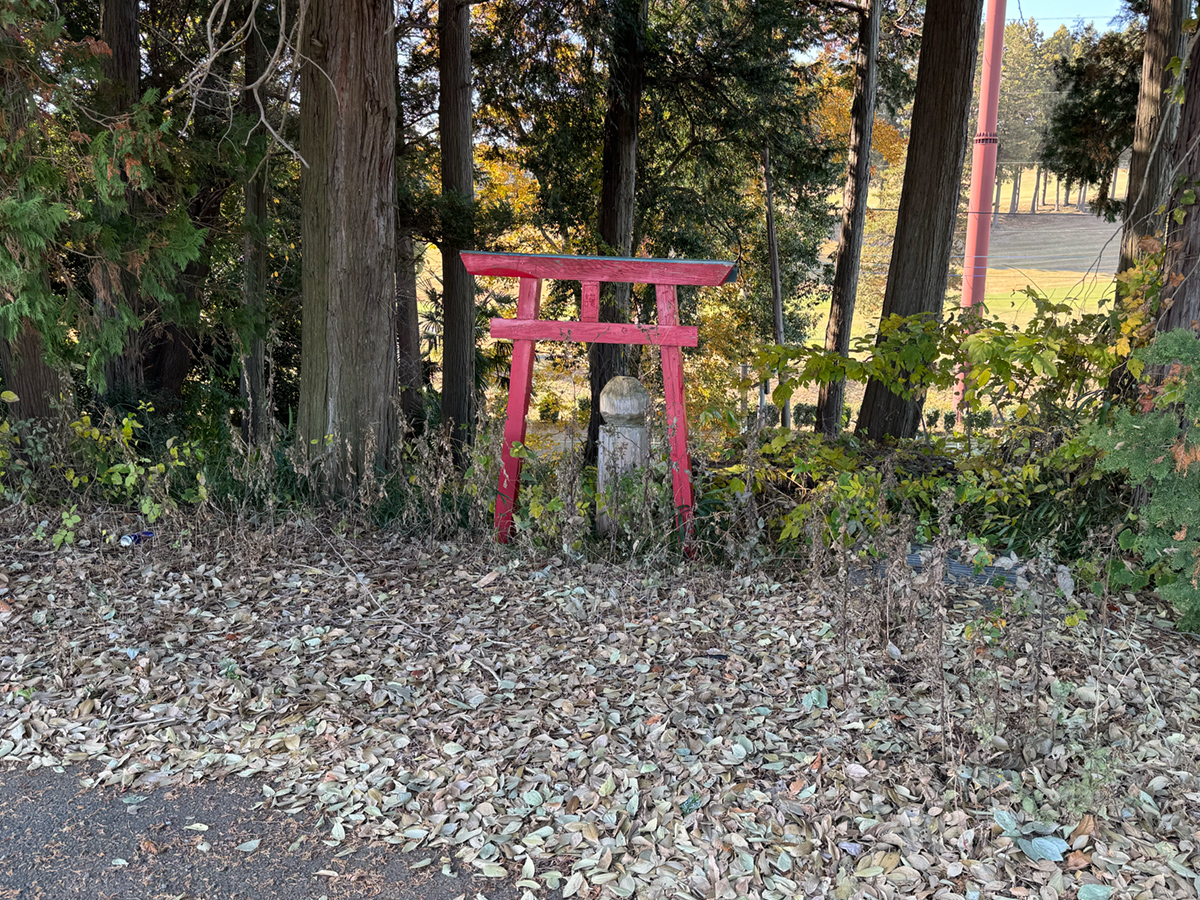 下川井町小祠（横浜市旭区下川井町1586）
